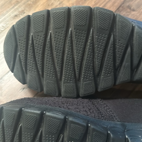 Skechers Air-cooled memory foam - excellent condition! - Picture 7 of 9
